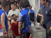 看台文化的冲突与反思